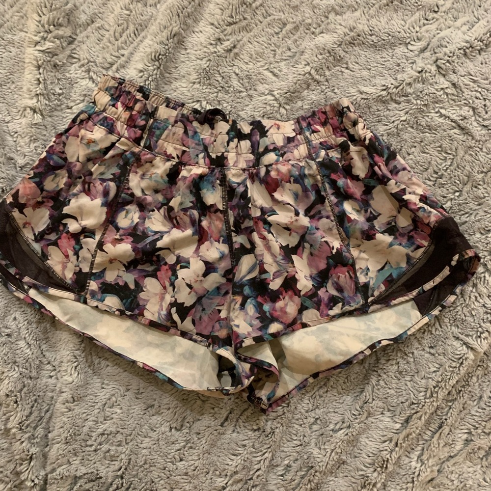 Lululemon Hotty Hot Shorts